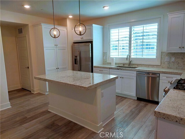 Foto del edificio - 18289 Iris Ln