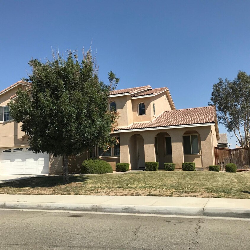 12222 Sycamore St, Victorville, CA 92392 House Rental in Victorville