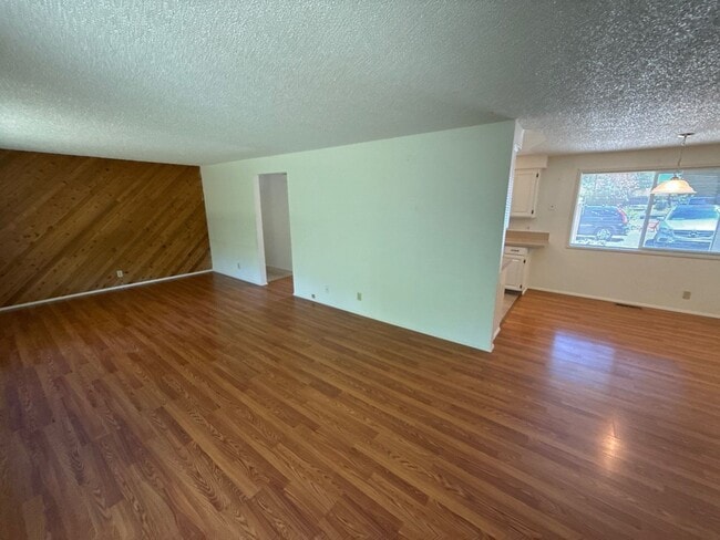 Foto del edificio - 1809 Wallace Rd NW