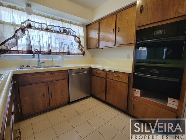 Foto del edificio - Charming 3 bed 2 bath home in Santa Maria