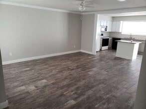 Building Photo - 1001 Roky Ct