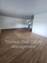 Building Photo - 1835 Lake St