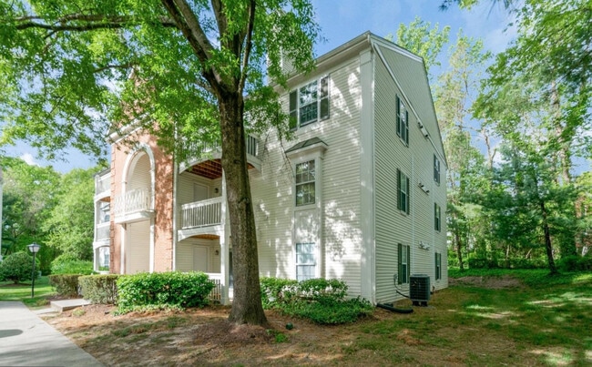 Building Photo - 8612 Shadwell Dr
