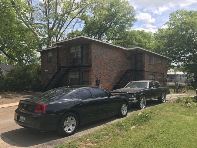 1413 Princeton Avenue exterior road view - 1413 Princeton Ave SW