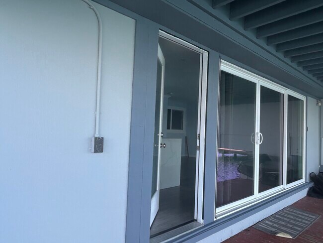 Foto del edificio - 520 Fathom Dr