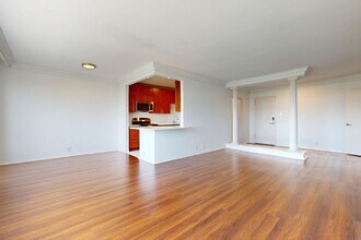 Interior Photo - Dorchester