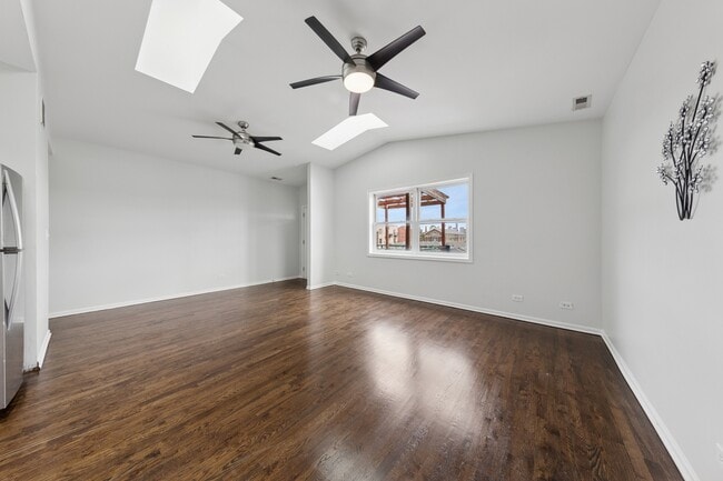 Foto del edificio - 519 S Maplewood Ave