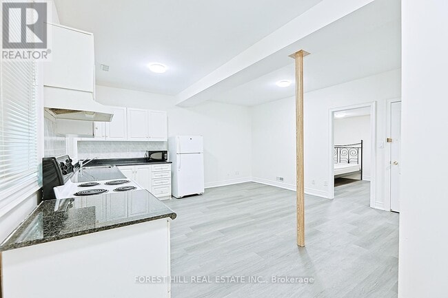 Building Photo - 61 Fairchild Ave