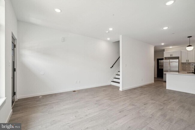 Foto del edificio - 5629 Warrington Ave