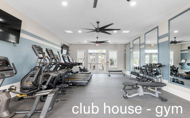 Foto del edificio - 7840 Blackbriar Wy