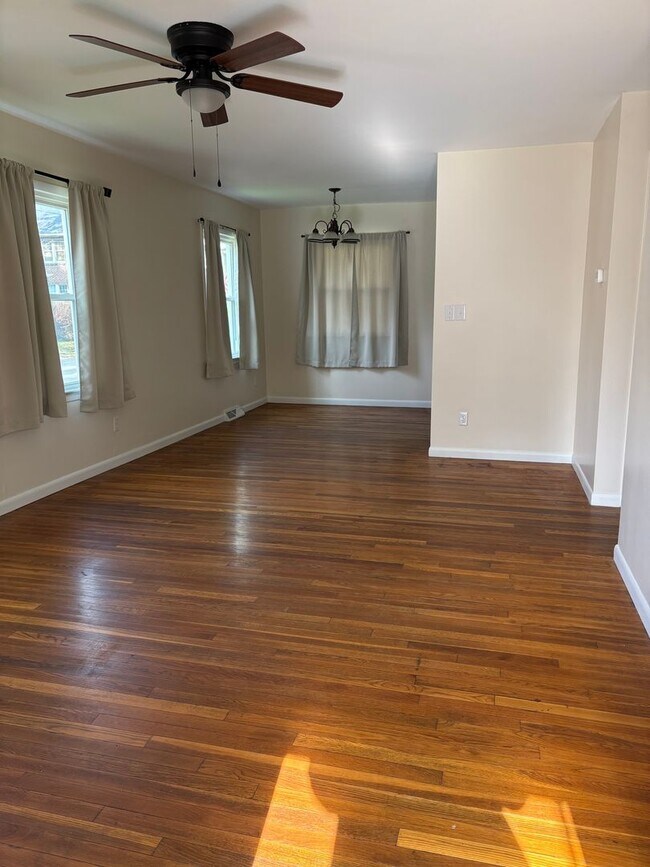 Foto del edificio - 3 Bedroom/1 Bath home for Rent