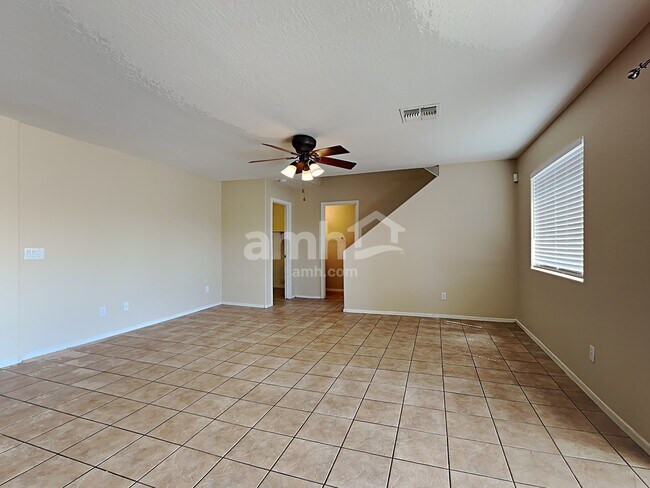 Foto del edificio - 9905 W Miami Street