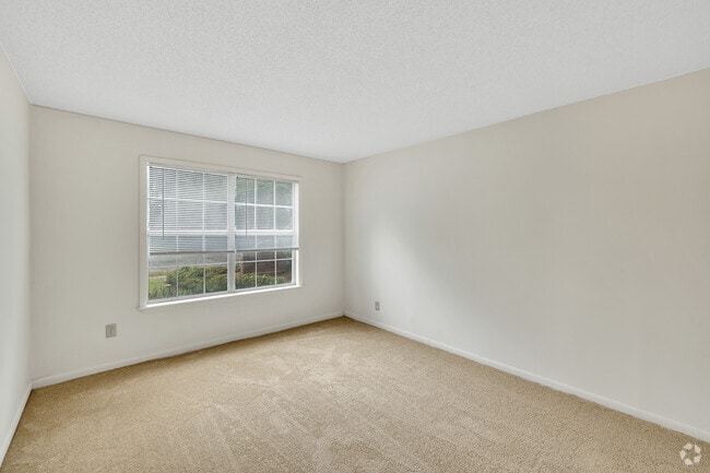 2BR, 2BA - 960SF - Bedroom - Berkshire Apartments