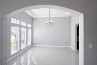 Building Photo - 2406 Trocadero Ln