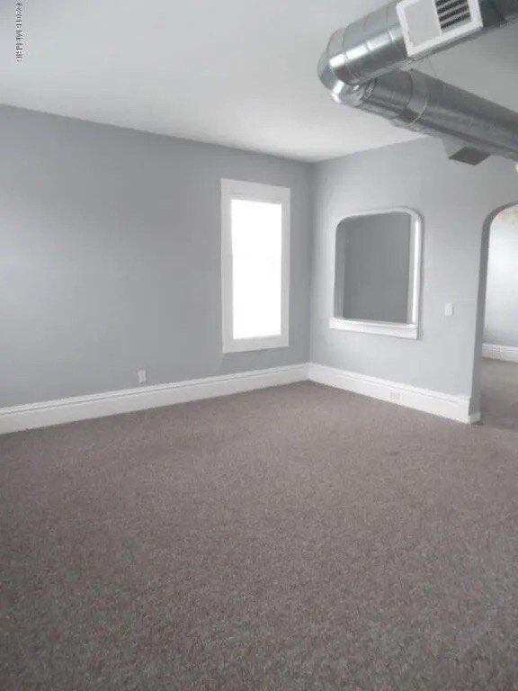 Foto del edificio - 2182 Wealthy St SE