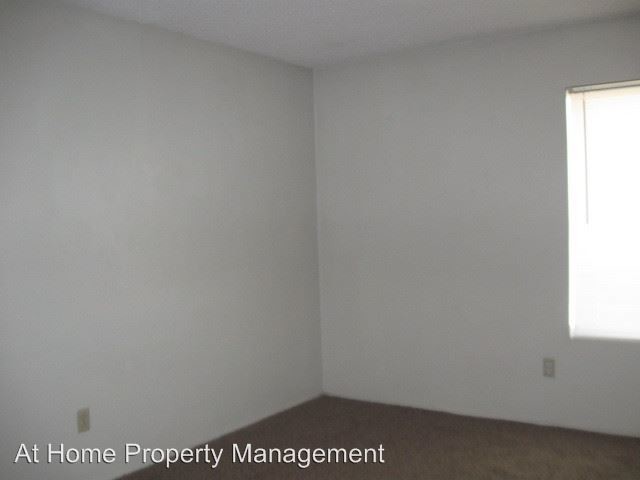 Building Photo - 2512 Ashe Rd