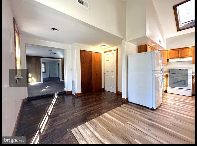 Foto del edificio - 12655 Greensboro Rd