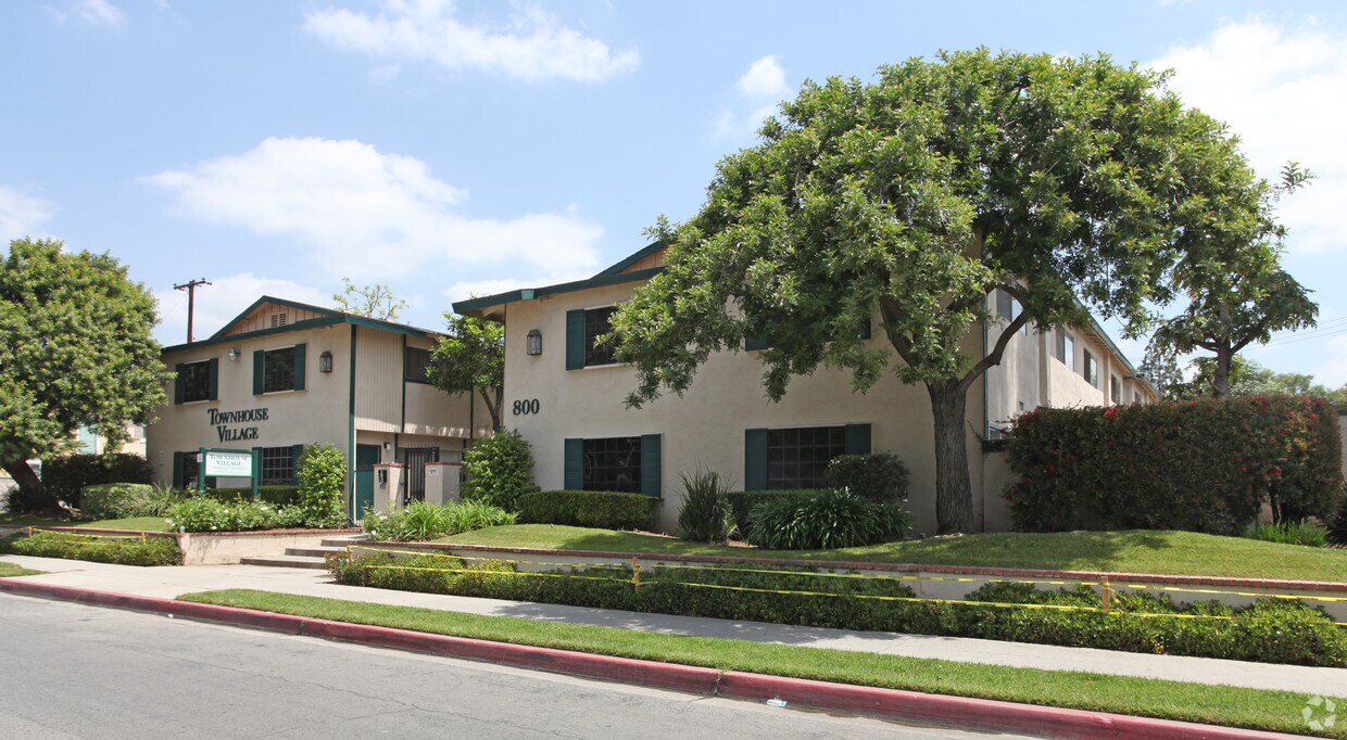 Azusa Townhomes Apartments in Azusa, CA Westside Rentals