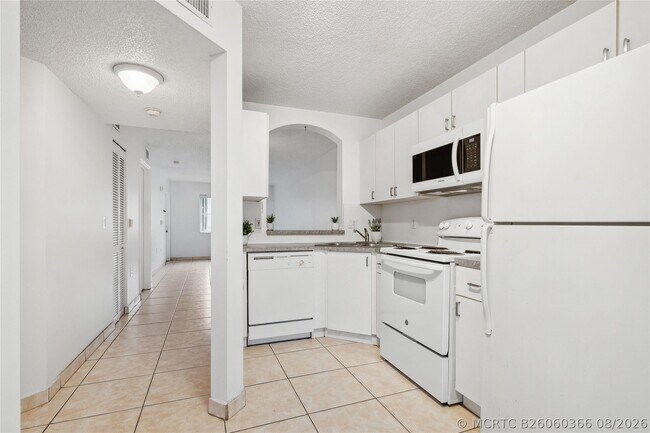 Building Photo - 2173 NW 78th Ave