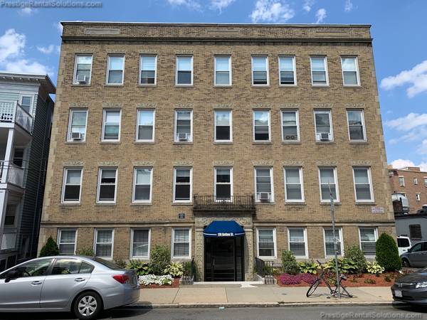 Foto del edificio - 170 Kelton St