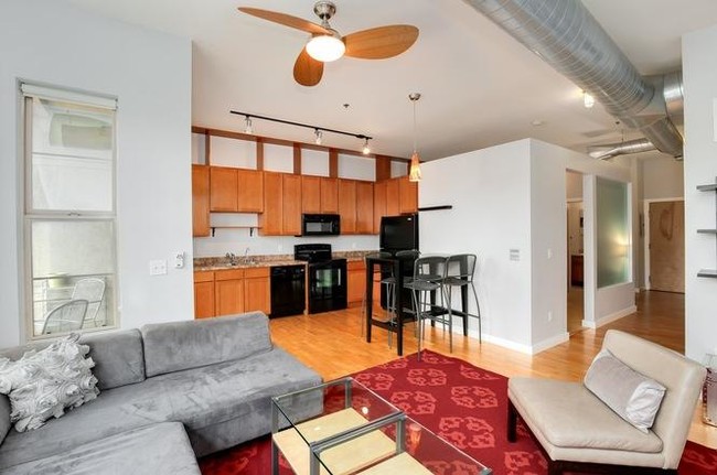 Foto del edificio - 7700 E 29th Ave