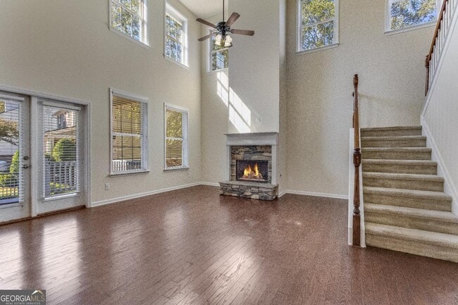 Building Photo - 1234 King Springs Ct SE