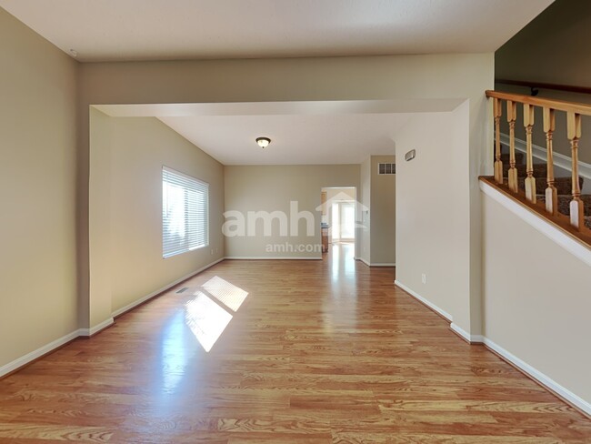 Building Photo - 6259 Castle Oak Dr