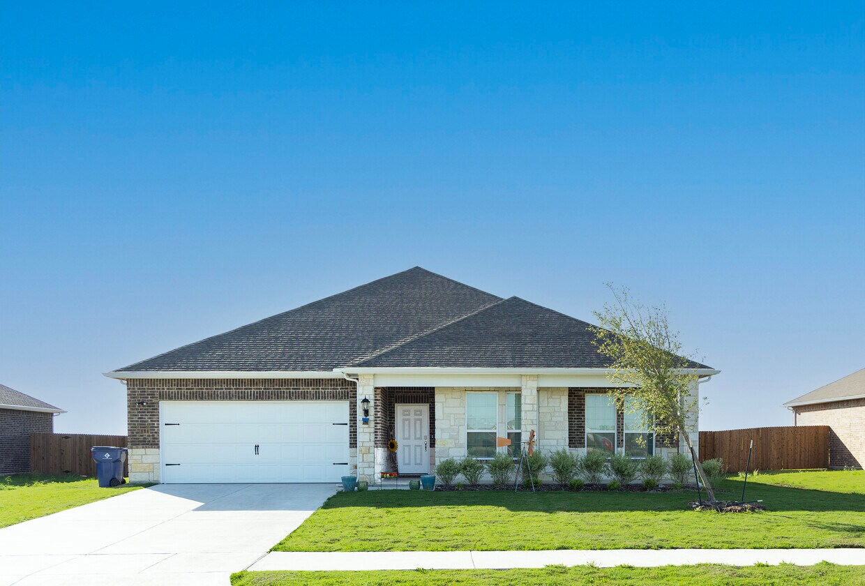 Foto principal - 1454 Streamside Dr