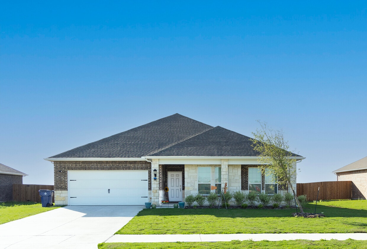 Primary Photo - 1454 Streamside Dr