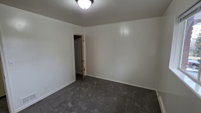 Foto del edificio - 1060 36th St