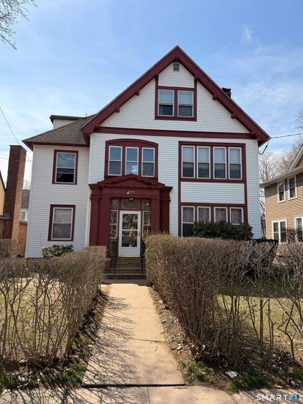 Building Photo - 804 Edgewood Ave
