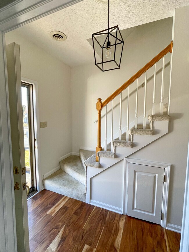 Foto del edificio - 1203 E 8th Ave