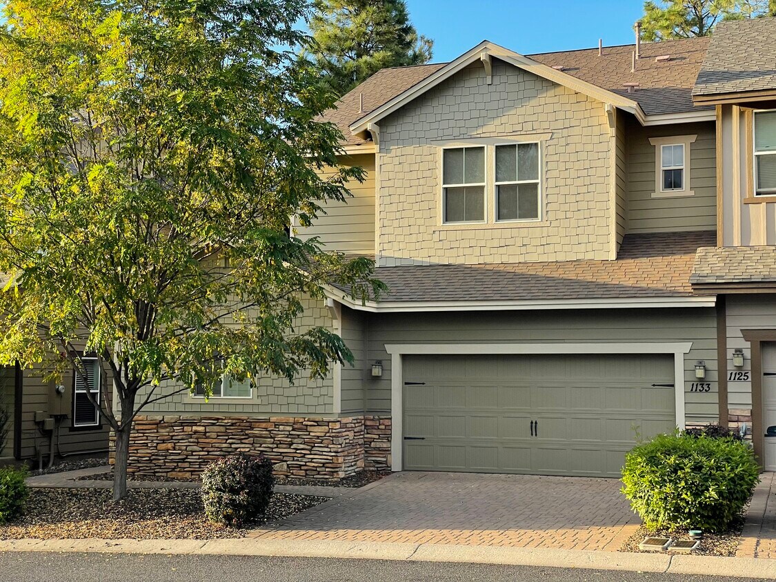 Foto principal - 1133 E Sterling Ln