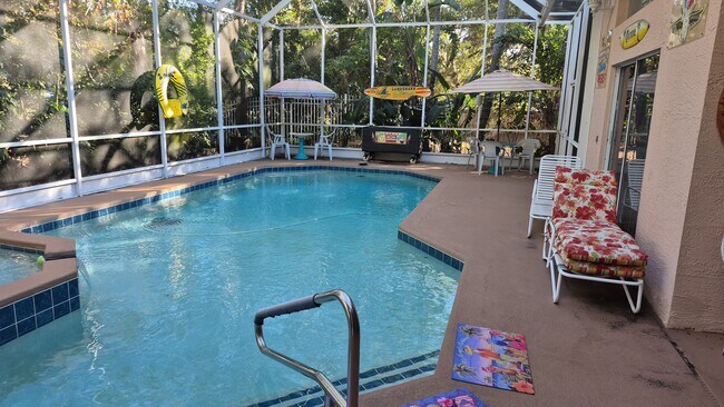 Foto del edificio - 1493 Country Oaks Ln