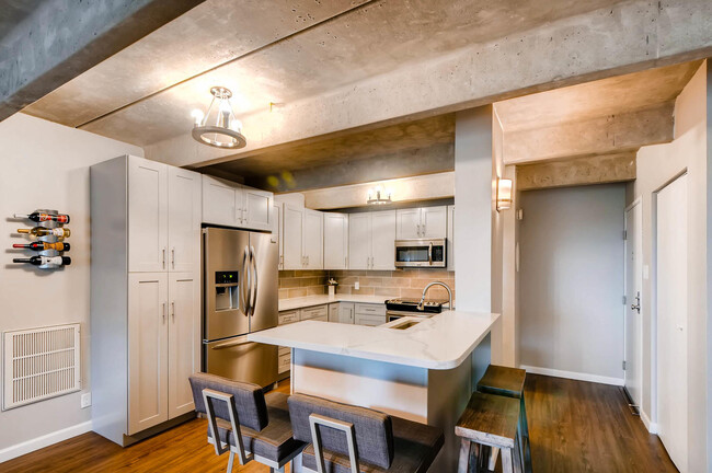 Recently remodeled kitchen - 777 N Washington St