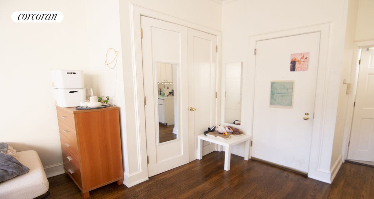 Foto del edificio - 155 W 82nd St