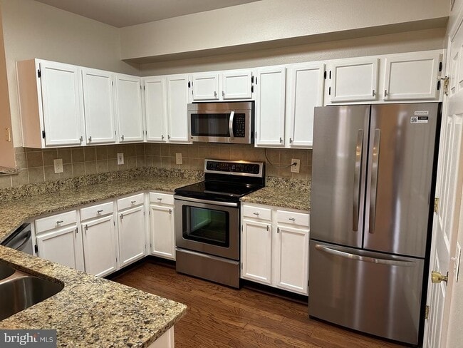 Building Photo - 1550 Spring Gate Dr.