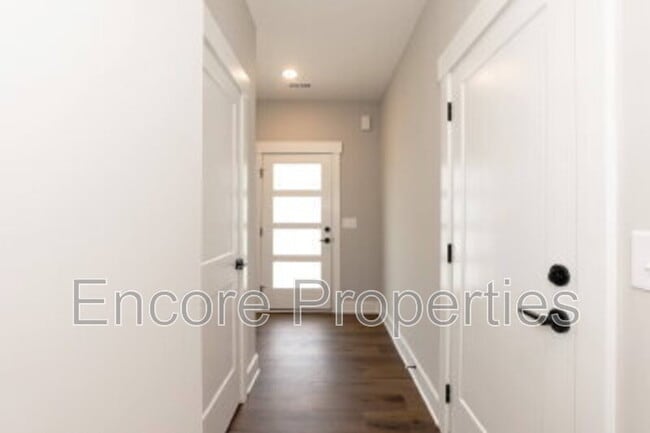 Foto del edificio - 1406 Gearwood Ave
