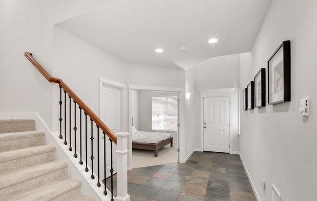 Building Photo - A spacious 4-bedroom and 3.5 bathroom home...
