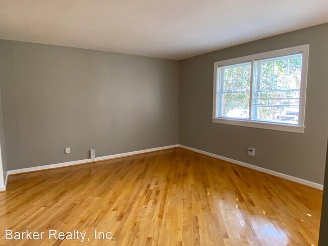 Building Photo - 1 br, 1.5 bath House - 1019 Nichols Drive