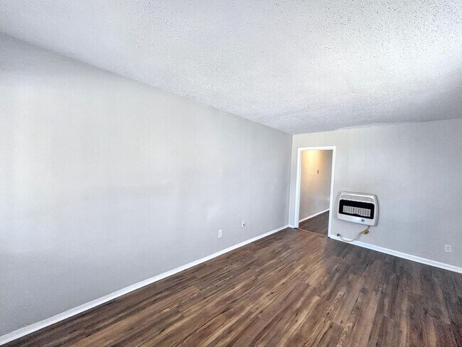 Foto del edificio - 2115 Bennett Ave