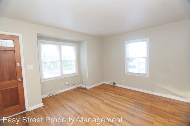 Building Photo - 3 br, 1 bath House - 1025 44th St