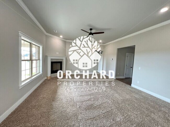 Building Photo - Single-Family Home- Beautiful 4 Bed Westmi...