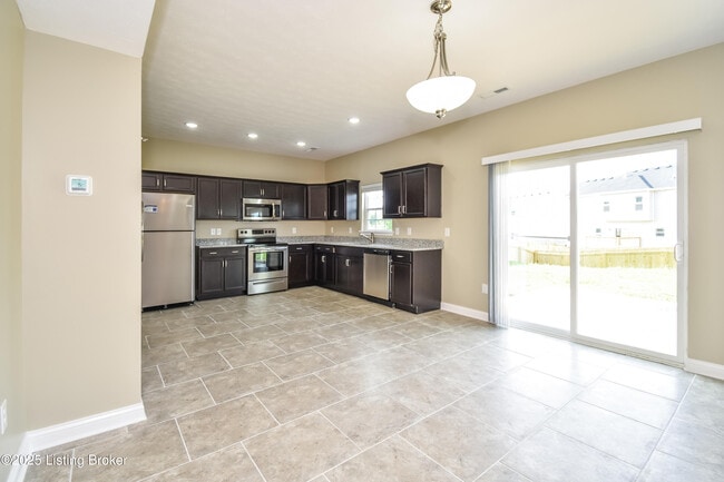 Foto del edificio - 10620 Brook Chase Ct