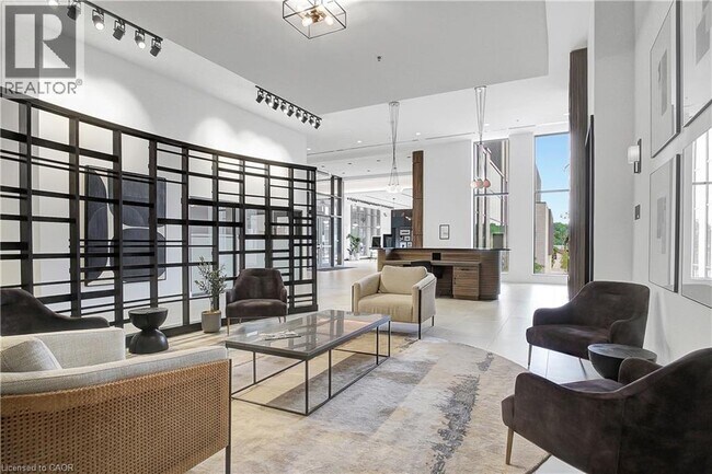 Building Photo - 15 Glebe St