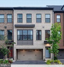Building Photo - 6275 Edsall Rd