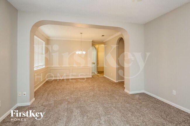 Building Photo - 500 Blueberry Hill Ln