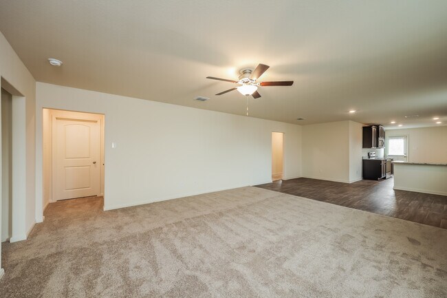 Building Photo - 7211 Aaron Jordan Dr