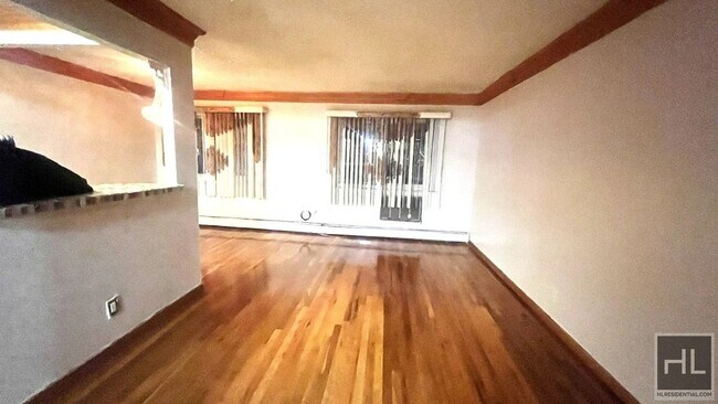 Foto del edificio - 466 Berriman St