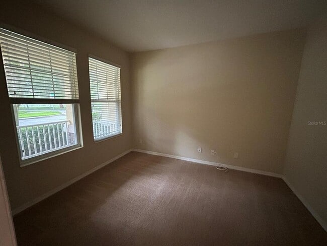 Building Photo - 11213 Grander Dr